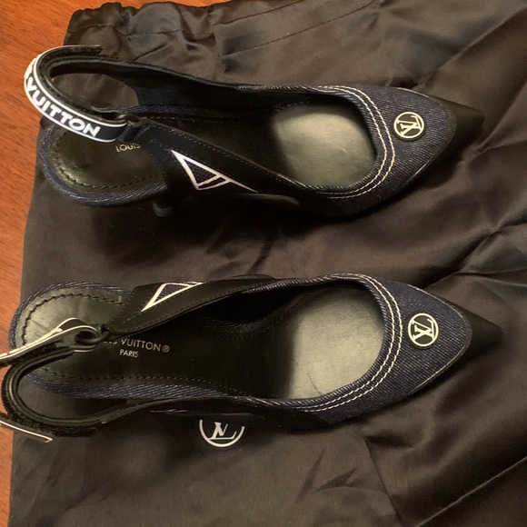 Absolutely stunning brand new, authentic rare abd Louis Vuitton denim shoes 7 - Picture 16 of 17